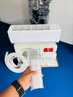 TCL 12000BTU Non Inverter AC
