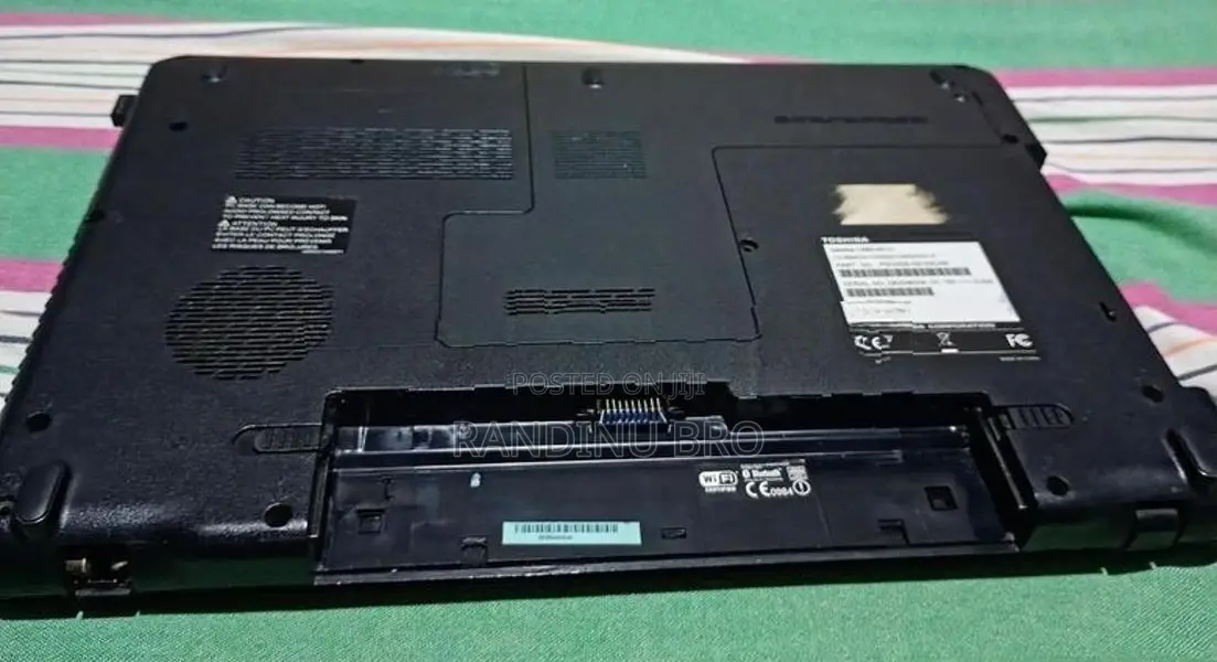 Toshiba i3 Laptop(6GB RAM / 750GB HDD)
