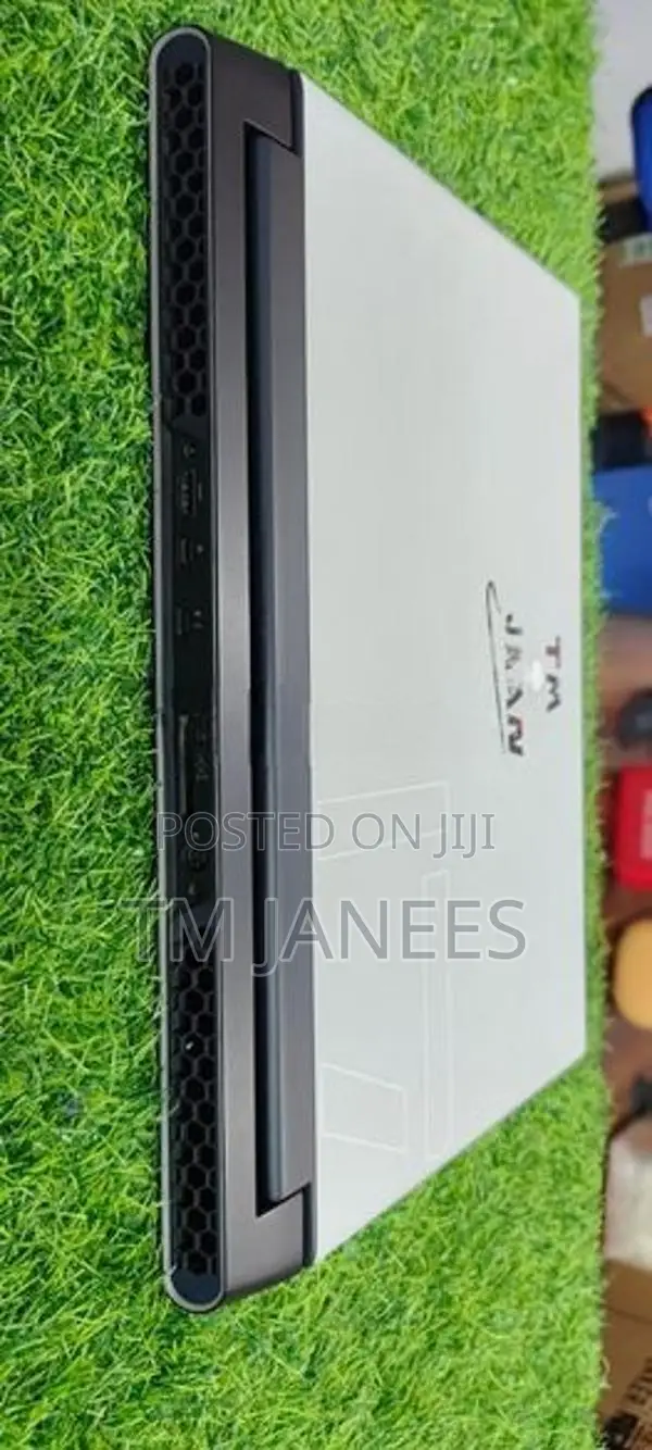 Alienware M17 R3 Laptop