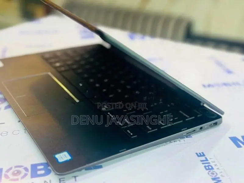 Dell Inspiron 7386 Intel Core I7 8TH GEN 16GB RAM 512GB SSD Touch Scre