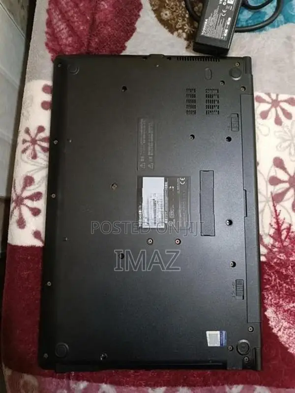 Toshiba Dynabook B65/H i7 7th Gen