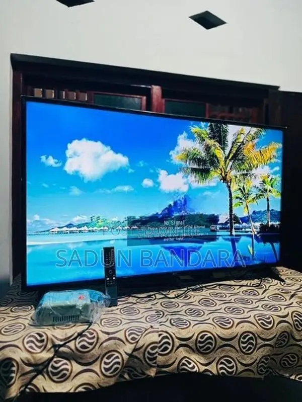 LG 55” 4K UHD Smart TV