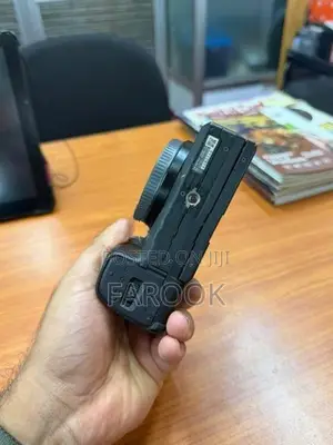 Sony A6400 Mirrorless Camera