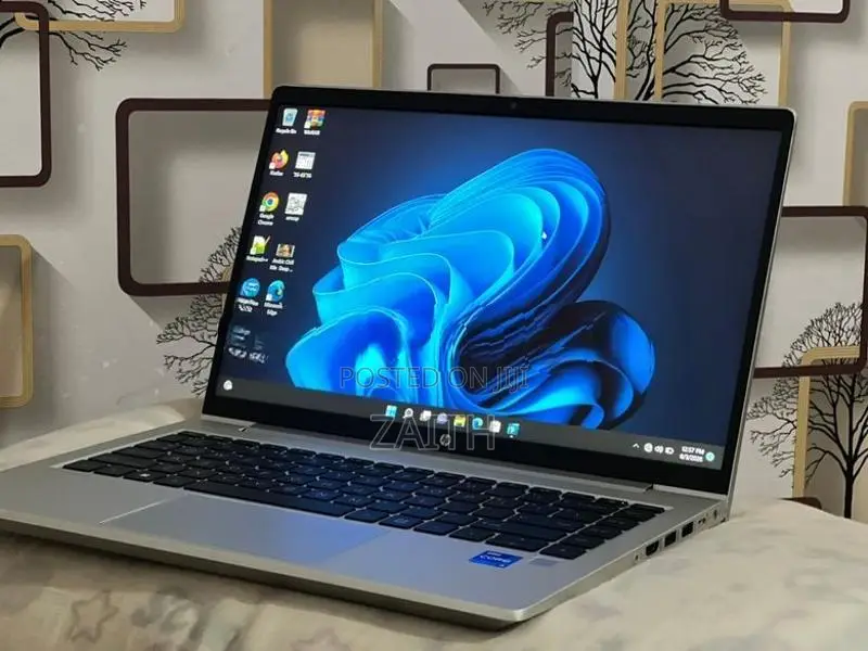 HP i5 11th gen 8GB RAM-256 NVME SSD