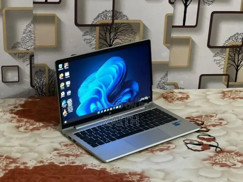 HP i5 11th gen 8GB RAM-256 NVME SSD