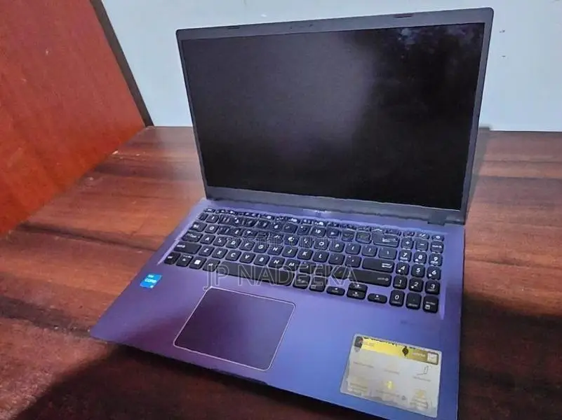 Asus core i3 Laptop 11th gen Brand new condition