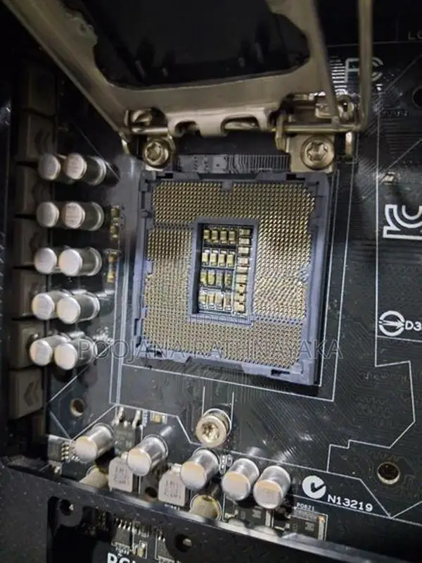 Asus Sabertooth Z77 Motherboard NO POWER