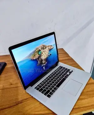 Apple Macbook Pro 2015 13 Inch