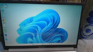 Vivobook X1504 VA