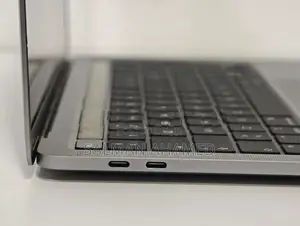 Apple MacBook Pro i5 2020