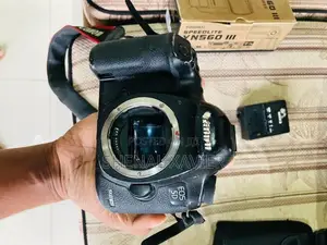 Canon 5D Mari iii with Speedlight