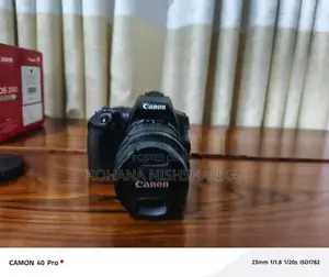Canon EOS 250D