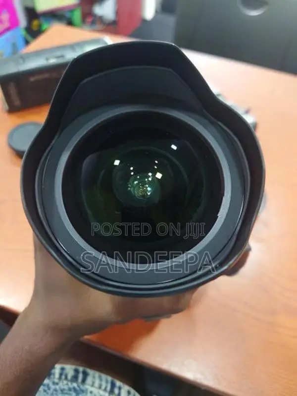 Canon 6D Camera with Lens
