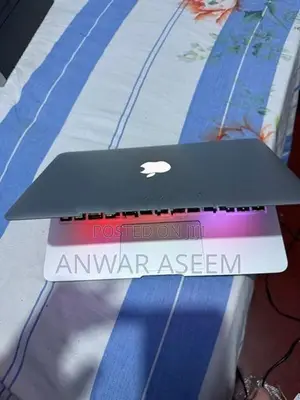 MacBook 11 inch