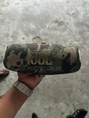 JBL Charge 5