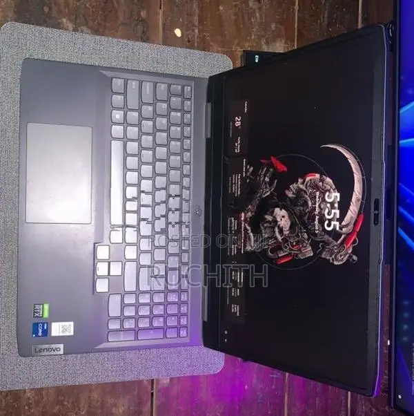 Lenovo LOQ 15