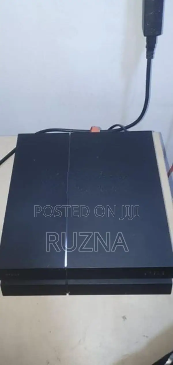 PS4 Console