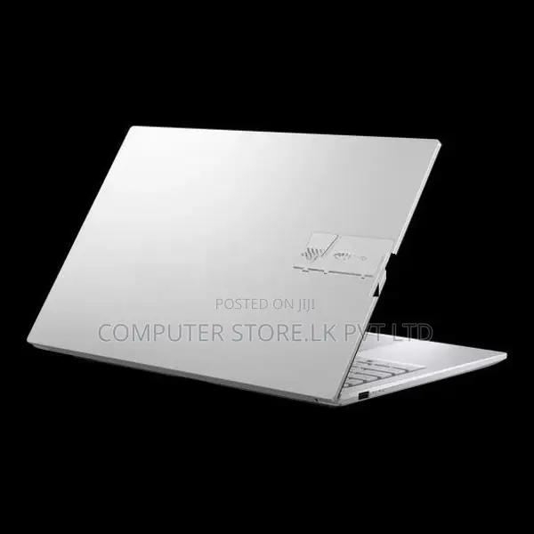 Asus Vivobook X1504VA Core 7 150U 8GB Onboard RAM 512GB NVME SSD 15.6"