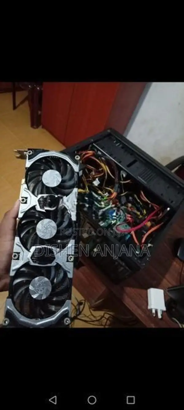 GTX 770 2GB , 3 fans