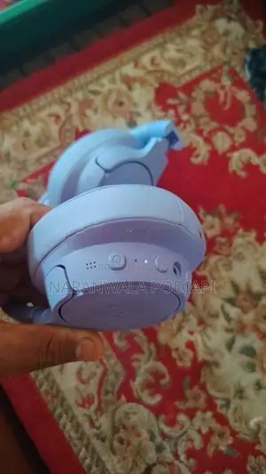 JBL Tune 770NC