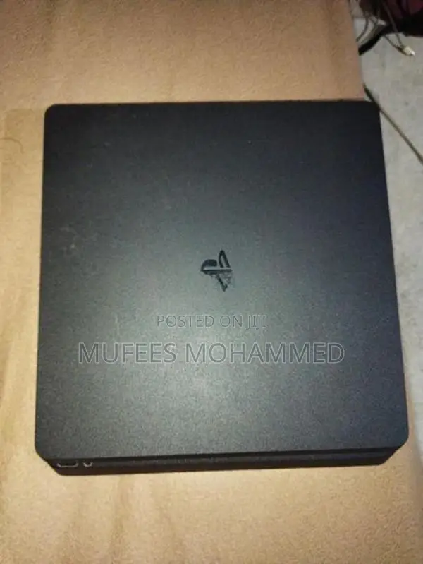 PS4 SLIM 500GB