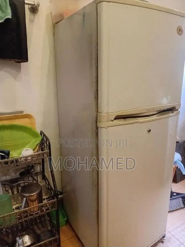 Refrigerator