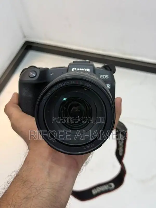 Canon EOS RP + RF 24-105mm Lens