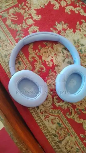 JBL Tune 770NC