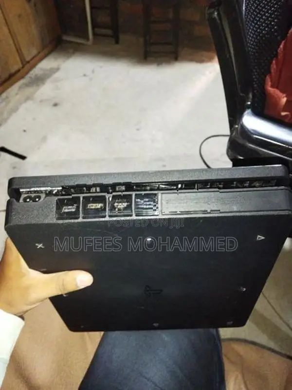 PS4 SLIM 500GB