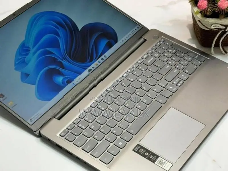 Lenovo Ideapad 3 15ITL6 Core i5 1135G7 11th Gen NVIDIA MX350 VGA