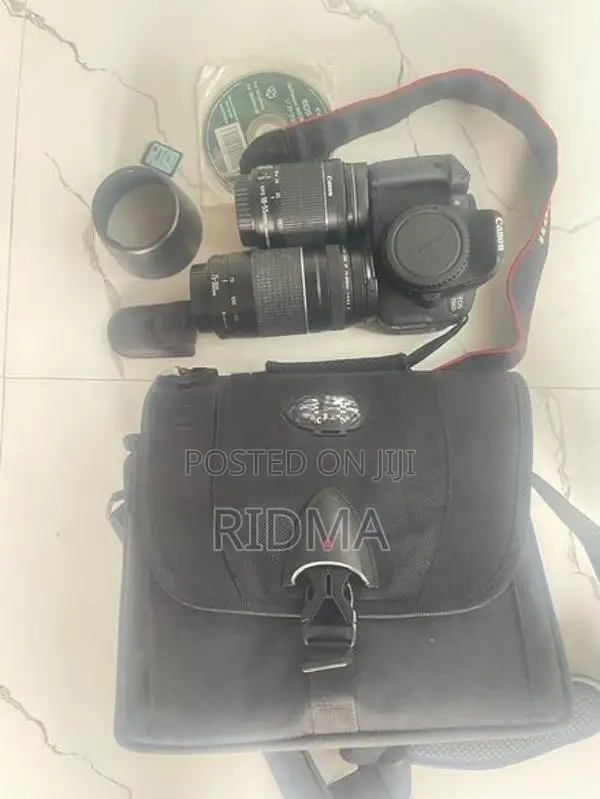 Canon EOS 700D