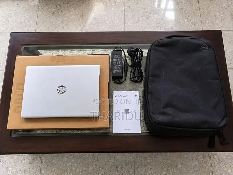 Dell Inspiron 15 3520 Laptop