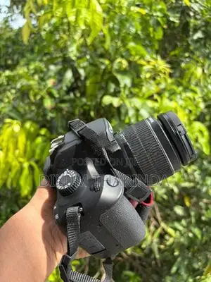 CANON EOS 3000D