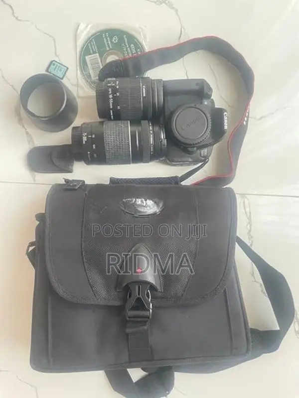 Canon EOS 700D