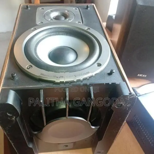 Amplifier with Akai Speakers
