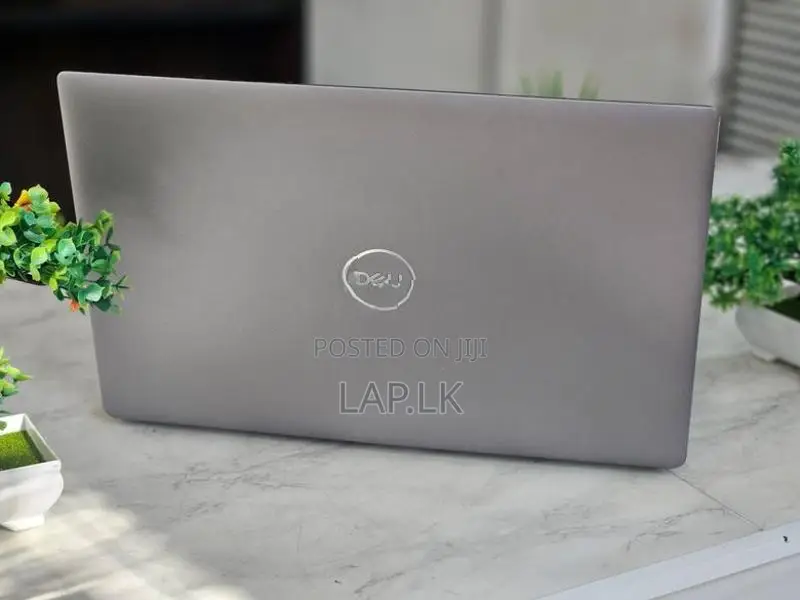 Dell Latitude 5520 Core i5 11th Gen 15.6 FullHD Touch 8GB RAM 256GB SS