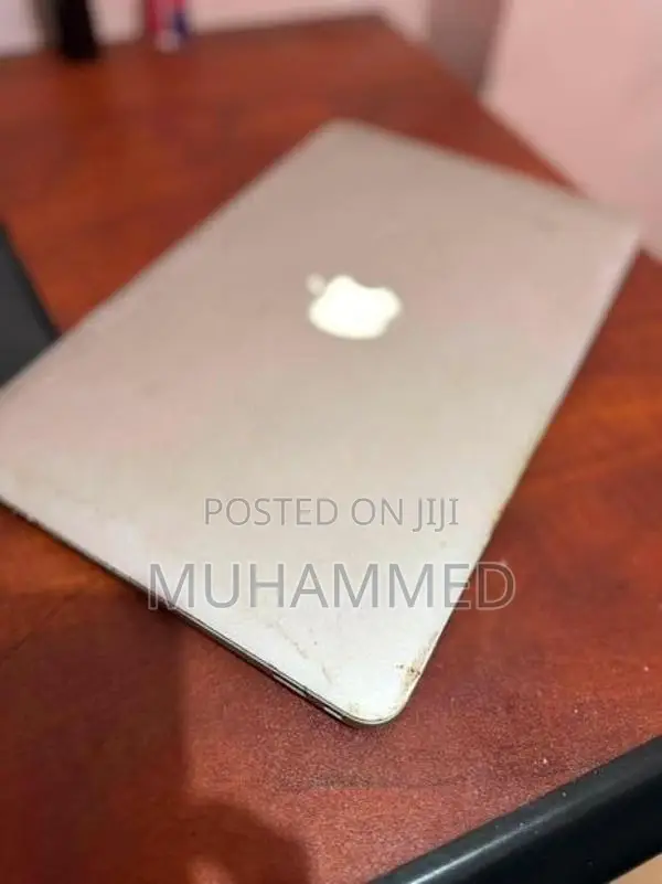 Apple Macbook Air 5
