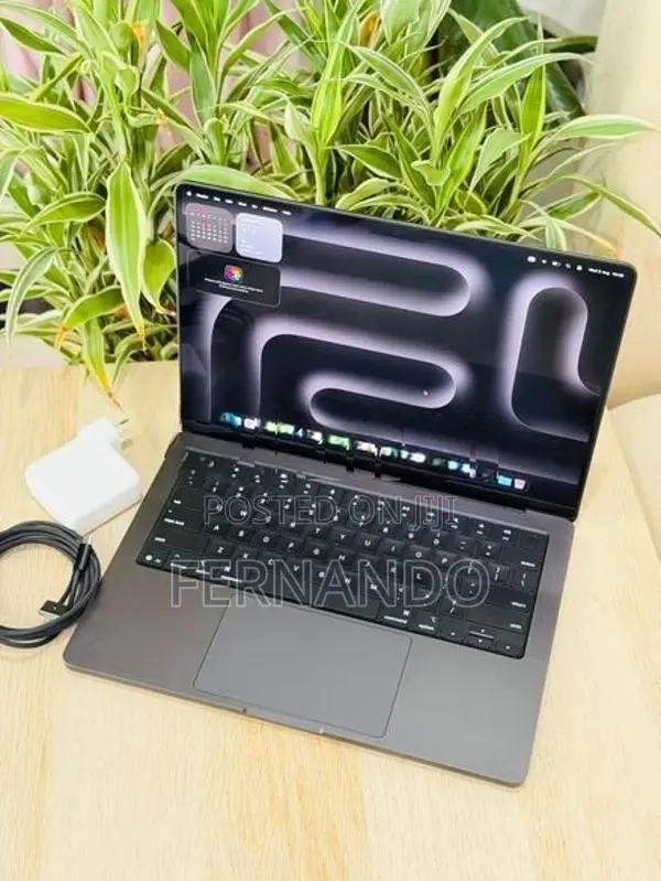 Apple MacBook Pro M5 14"Inch 16GB/512GB 2026