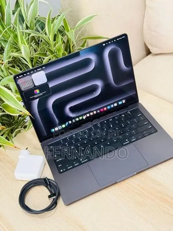 Apple MacBook Pro M5 14"Inch 16GB/512GB 2026