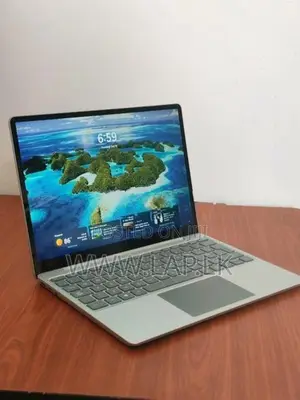 Microsoft Surface Go 1943 Core i5 1035G1 10th Gen 16GB Ram 256GB SSD