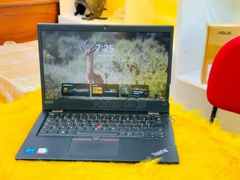 Lenovo i5 11Gen 8/256GB SSD