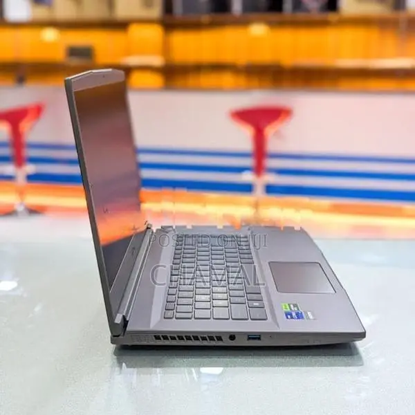 New MSI Thin 15 Core i5-13420H 13th Gen 512GB 16GB RTX 4050/6GB VGA La