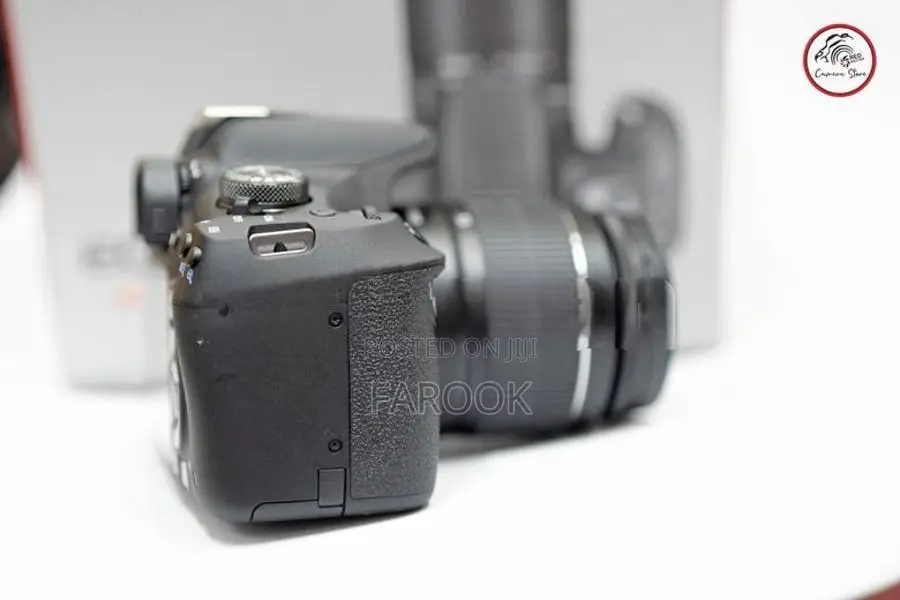 Canon 1500D with 18-55MM Lens