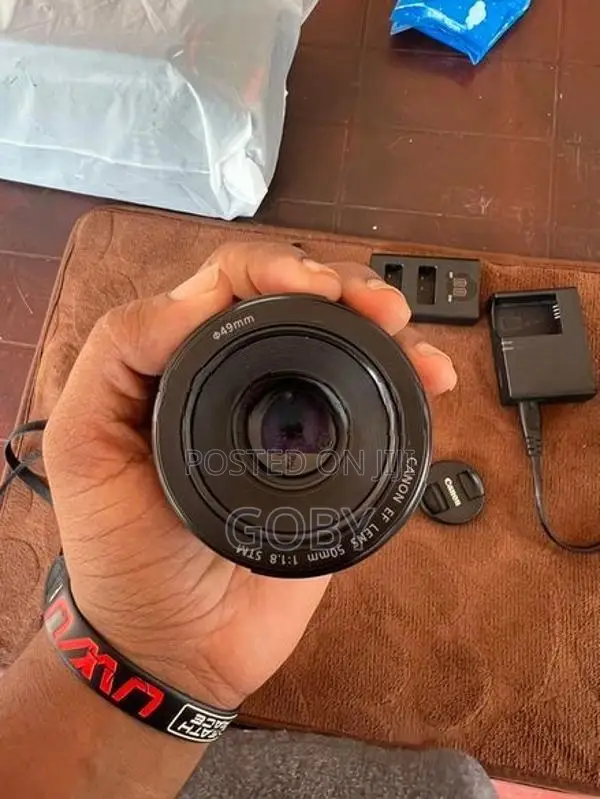 Canon 850D