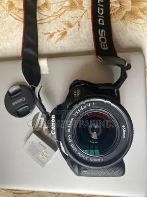 Canon EOS 700D