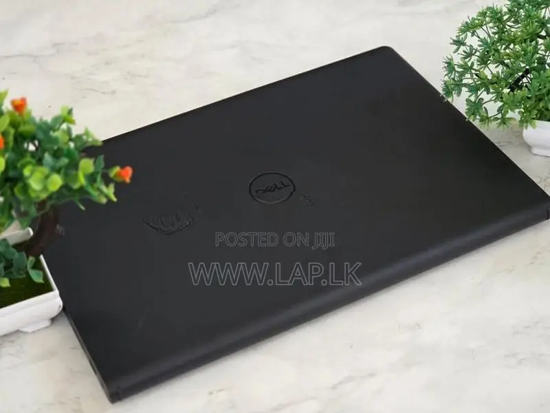 Dell Vostro 3520 Core i5 1235U 12th Gen 15.6-inch FullHD 16GB RAM