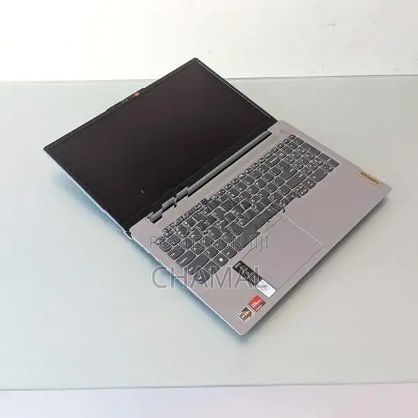 Lenovo ideapad Slim 3 Ryzen 7 -5825U 16GB RAM 512GB AMD Radeon Laptops