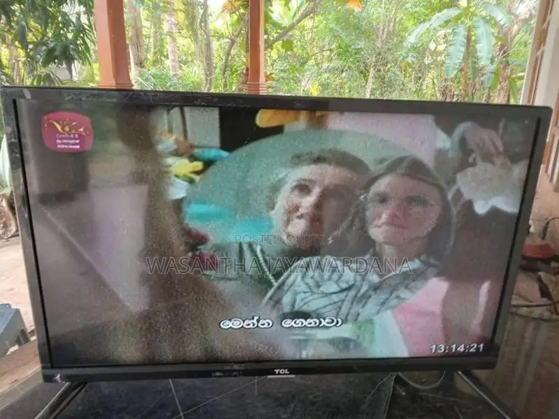 24 LED TV