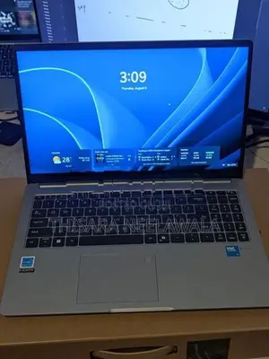Asus ExpertBook P1503CVA – Core 5