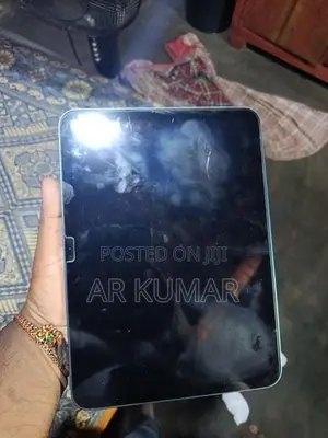 Apple iPad 10th Gen (Used)